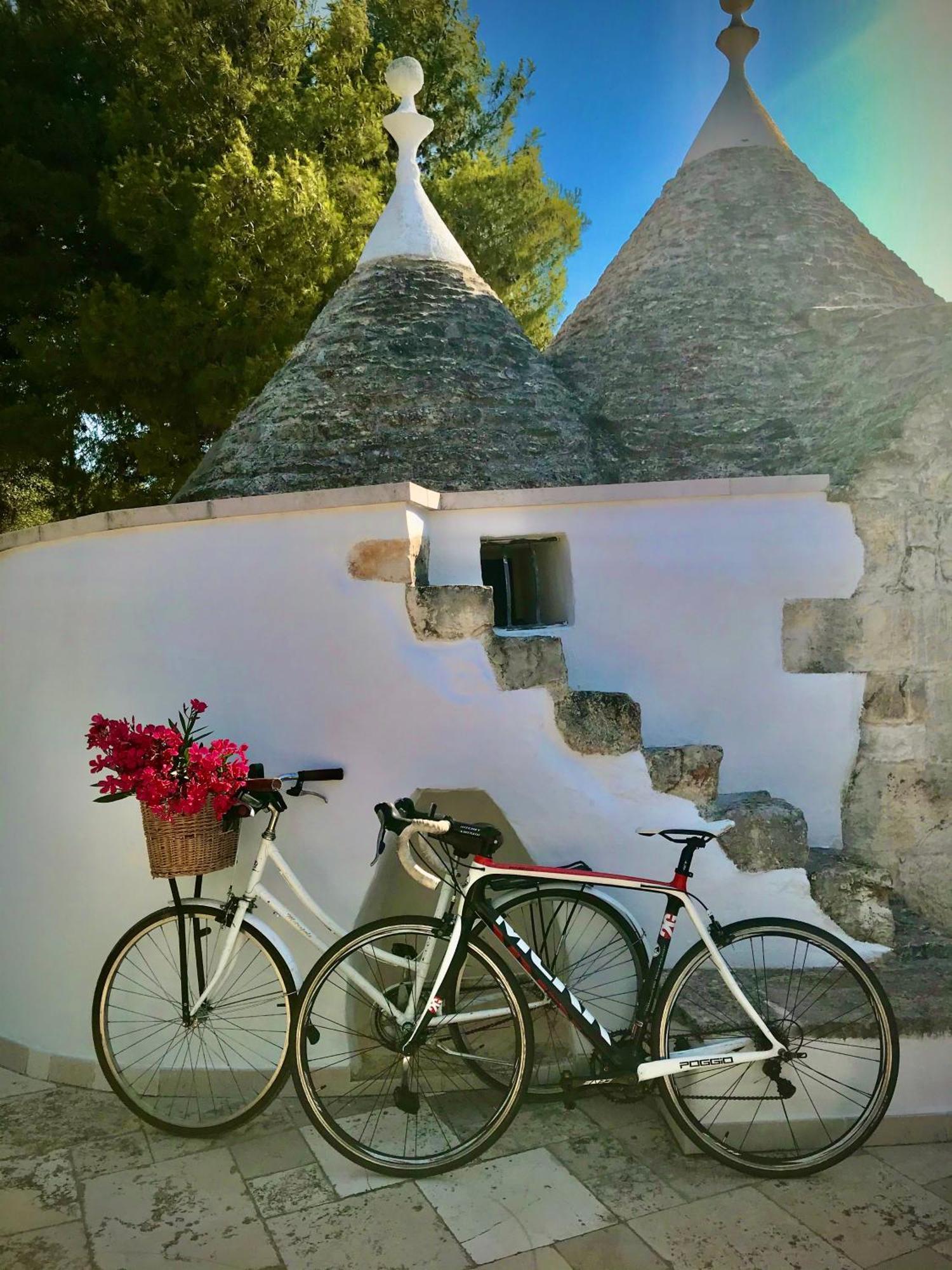 Вилла Traditional Trullo With Private Pool Near Остуни Экстерьер фото
